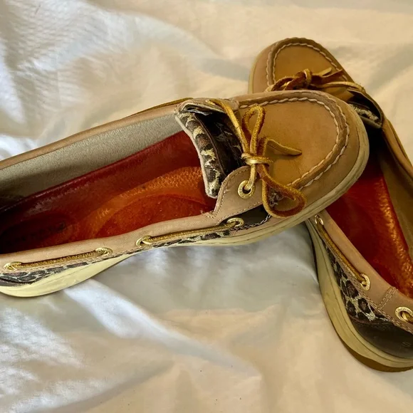 Sperry Women's Tan and Leopard detailed Boat Shoes - Picture 2 of 4